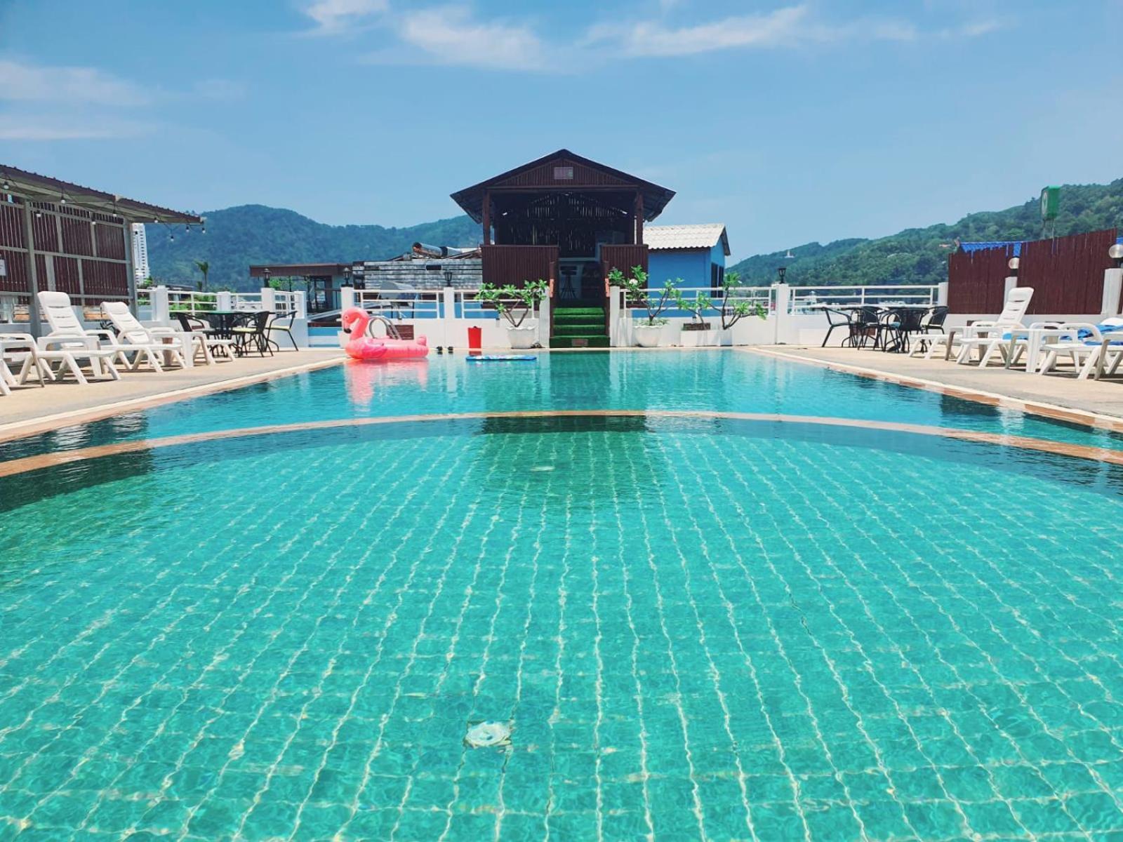Issara Patong Beach ภายนอก รูปภาพ
